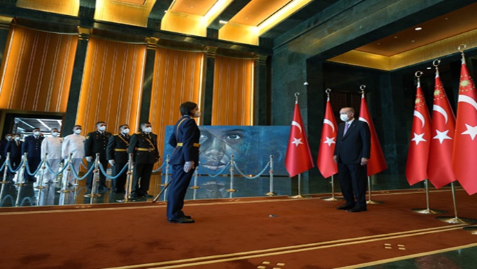 Cumhurbaşkanı Erdoğan, Cumhurbaşkanlığı Külliyesinde tebrikleri kabul etti