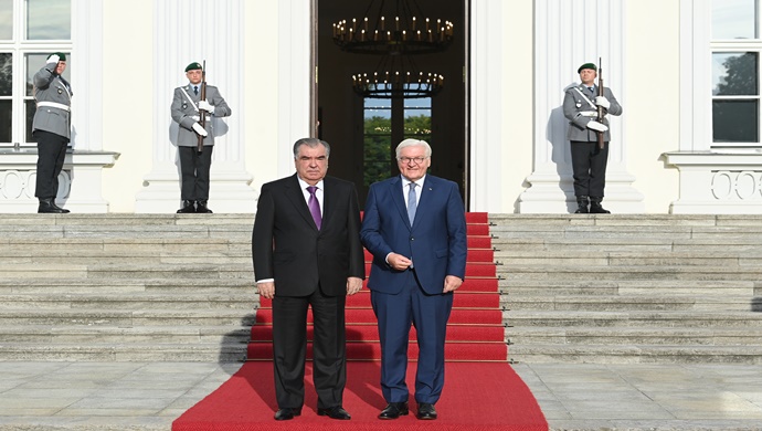 Orta Asya Devlet Başkanlarının Federal Almanya Cumhuriyeti Cumhurbaşkanı Frank-Walter Steinmeier ile toplantısına katılım