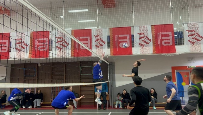 Anadyr’de Birleşik Rusya dostluk voleybol turnuvası düzenledi